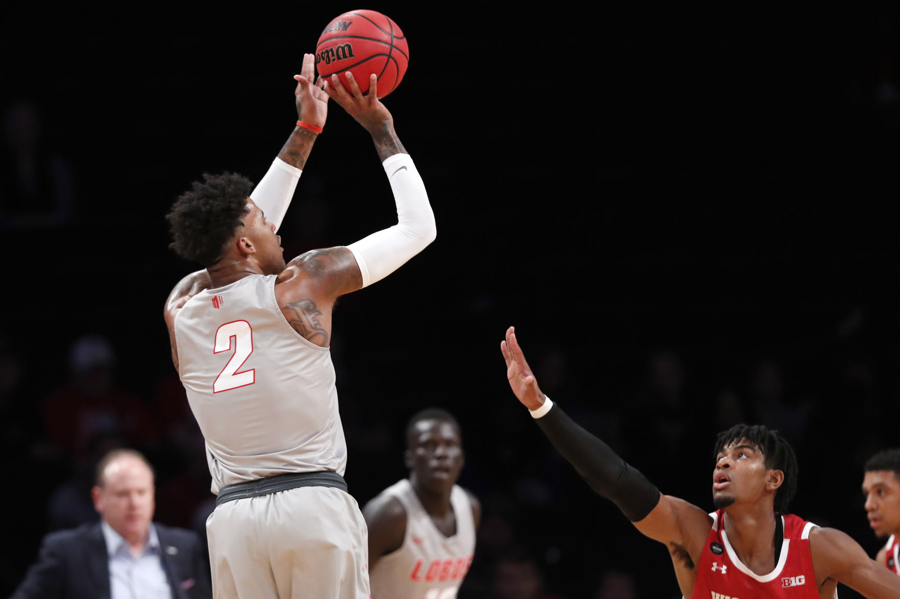Lobos 59, Badgers 50